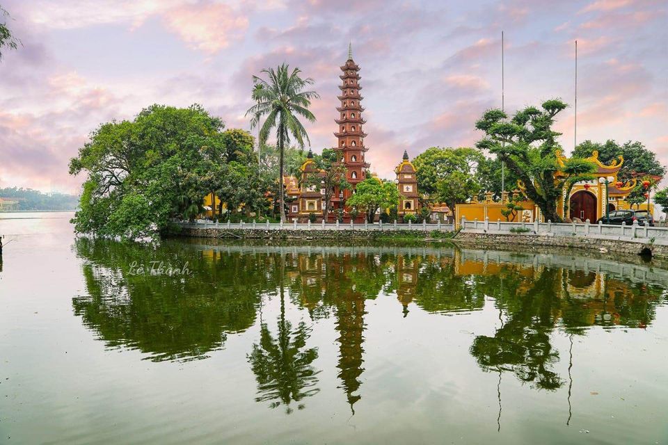 Tour thành phố Hà Nội – Xe riêng và tài xế trong 8 giờ