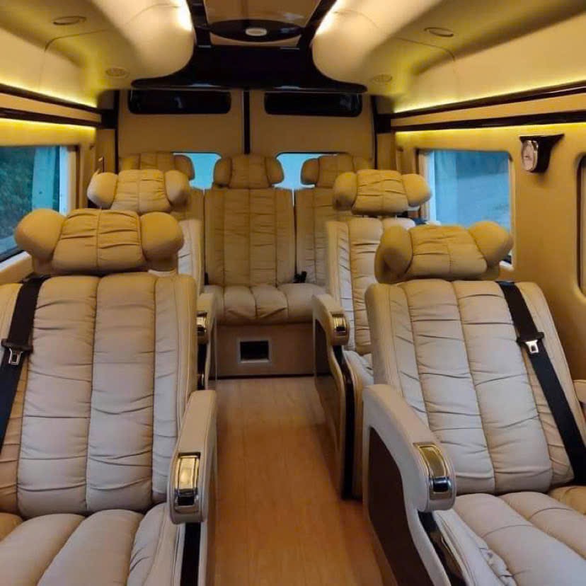 Limousine – 9 chỗ · Limousine van – NHD Travel